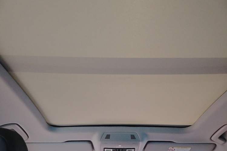 Used Volkswagen Passat 2025 Pro 380TSI Dragon Supreme Edition Headliner