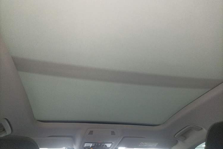 Used Volkswagen Passat 2025 Pro 380TSI Dragon Supreme Edition Headliner