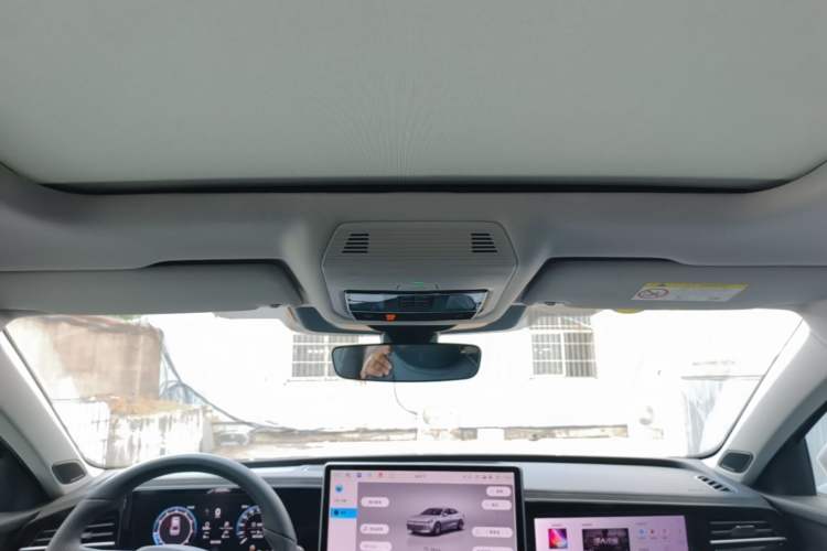Used Volkswagen Passat 2025 Pro 380TSI Dragon Supreme Edition Headliner