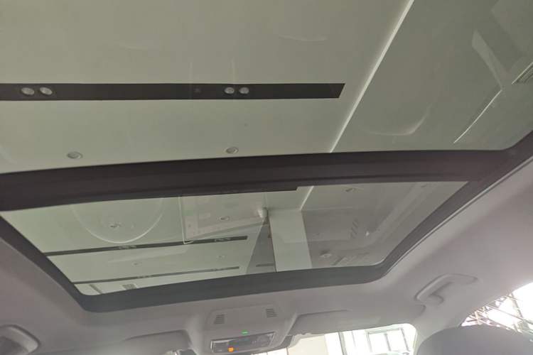 Used Volkswagen Passat 2025 Pro 380TSI Dragon Supreme Edition Headliner