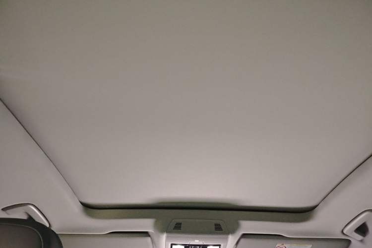Used Volkswagen Passat 2025 Pro 380TSI Dragon Supreme Edition Headliner