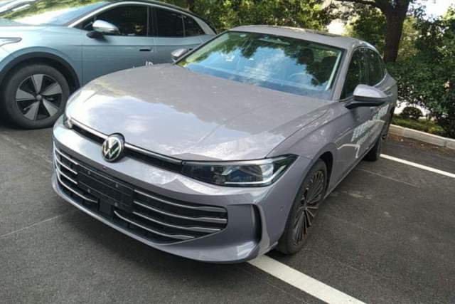 Used Volkswagen Passat 2025 Pro 380TSI Dragon Supreme Edition