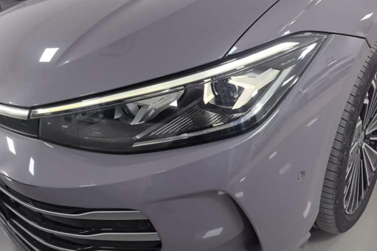 Used Volkswagen Passat 2025 Pro 380TSI Dragon Supreme Edition Left Front Headlight