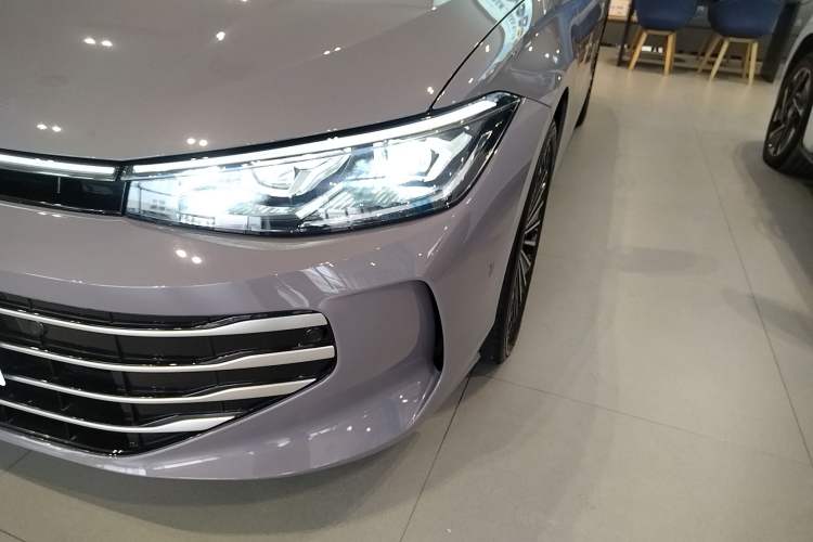 Used Volkswagen Passat 2025 Pro 380TSI Dragon Supreme Edition Left Front Headlight