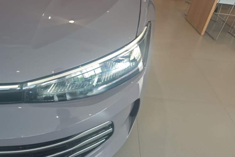 Used Volkswagen Passat 2025 Pro 380TSI Dragon Supreme Edition Left Front Headlight