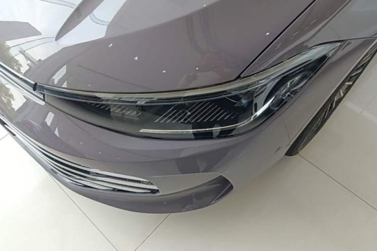 Used Volkswagen Passat 2025 Pro 380TSI Dragon Supreme Edition Left Front Headlight