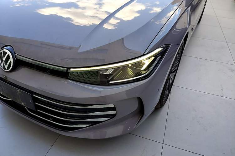 Used Volkswagen Passat 2025 Pro 380TSI Dragon Supreme Edition Left Front Headlight