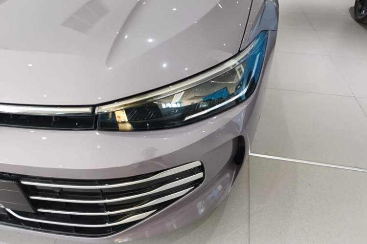 Used Volkswagen Passat 2025 Pro 380TSI Dragon Supreme Edition Left Front Headlight