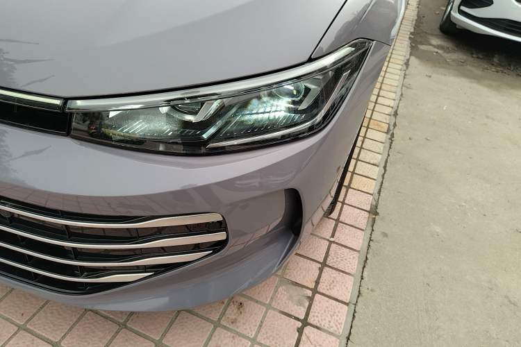 Used Volkswagen Passat 2025 Pro 380TSI Dragon Supreme Edition Left Front Headlight