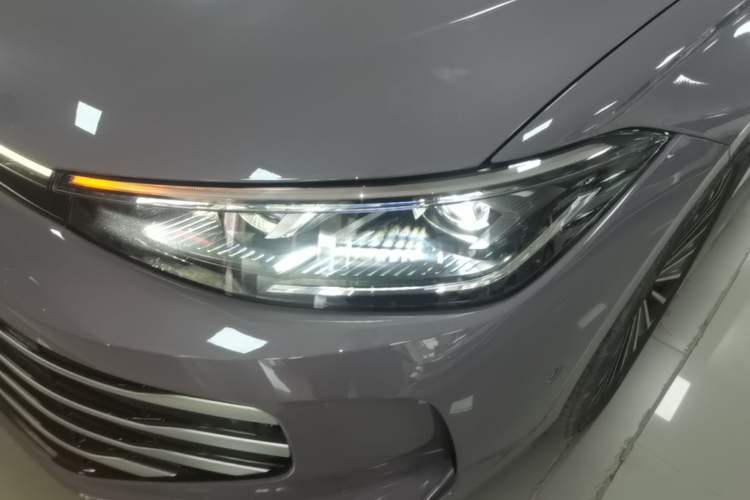 Used Volkswagen Passat 2025 Pro 380TSI Dragon Supreme Edition Left Front Headlight