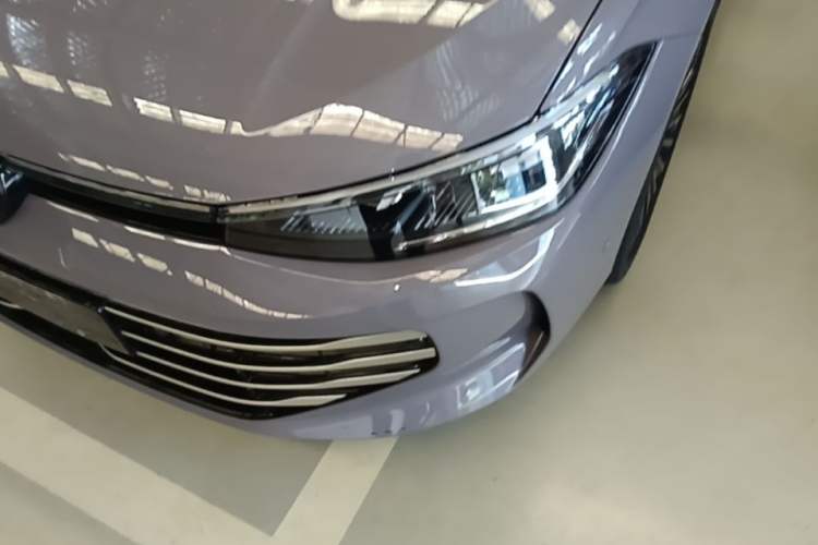 Used Volkswagen Passat 2025 Pro 380TSI Dragon Supreme Edition Left Front Headlight