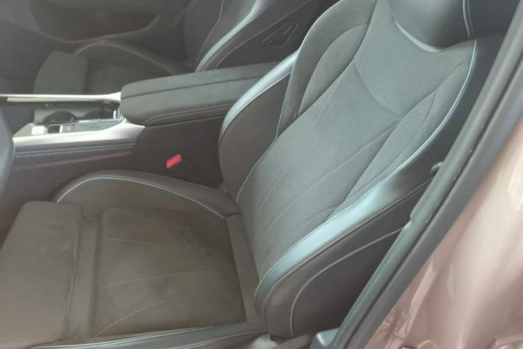 Used Volkswagen Passat 2025 Pro 380TSI Starry Dragon Luxury Edition Left Front Seat