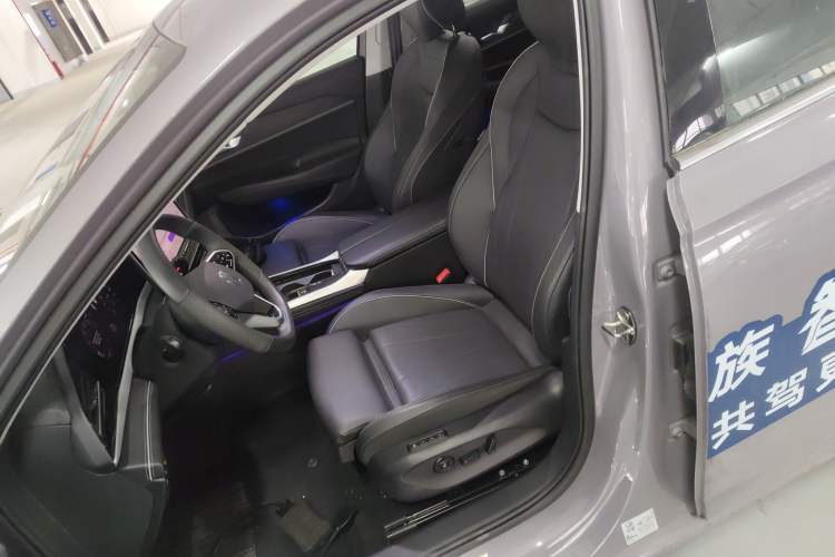Used Volkswagen Passat 2025 Pro 380TSI Dragon Supreme Edition Left Front Seat