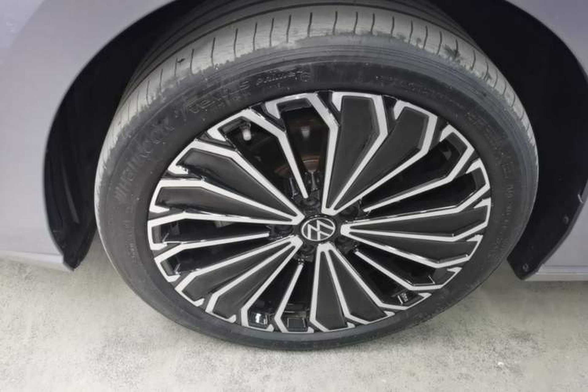 Used Volkswagen Passat 2025 Pro 380TSI Dragon Supreme Edition Left Front Wheel Hub