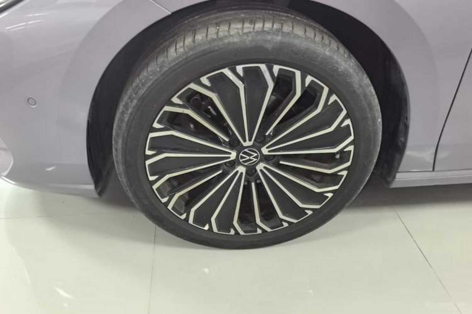 Used Volkswagen Passat 2025 Pro 380TSI Dragon Supreme Edition Left Front Wheel Hub