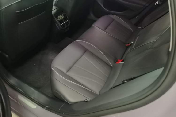 Used Volkswagen Passat 2025 Pro 380TSI Dragon Supreme Edition Left Rear Seat