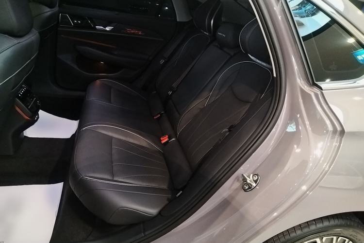 Used Volkswagen Passat 2025 Pro 380TSI Dragon Supreme Edition Left Rear Seat