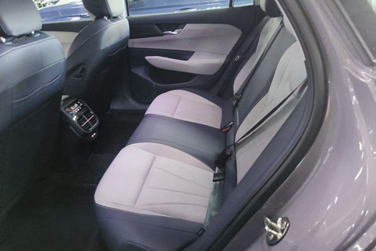 Used Volkswagen Passat 2025 Pro 380TSI Dragon Glory Edition Left Rear Seat