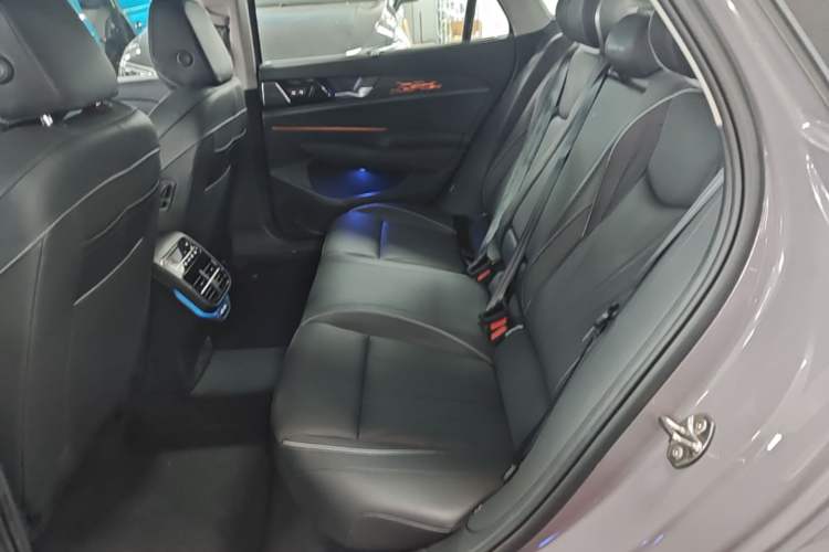 Used Volkswagen Passat 2025 Pro 380TSI Dragon Supreme Edition Left Rear Seat