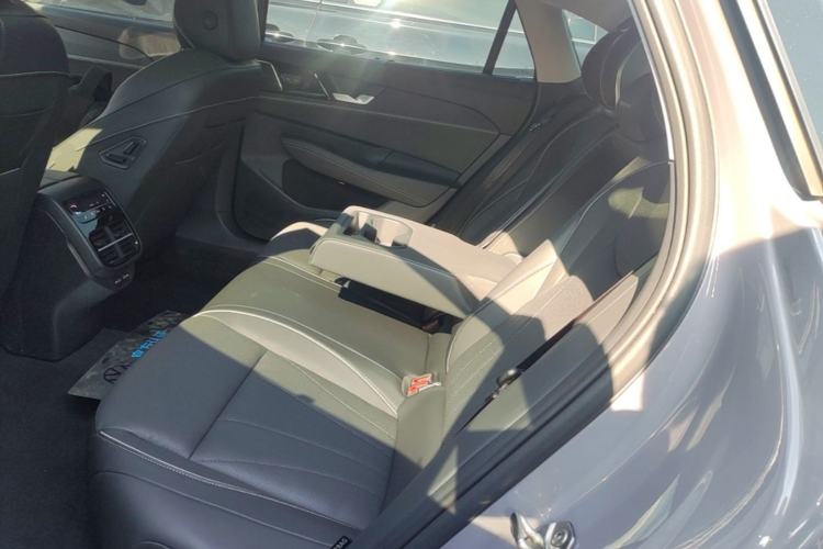 Used Volkswagen Passat 2025 Pro 380TSI Dragon Supreme Edition Left Rear Seat