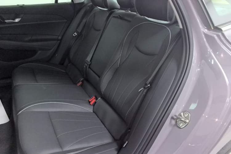 Used Volkswagen Passat 2025 Pro 380TSI Dragon Supreme Edition Left Rear Seat