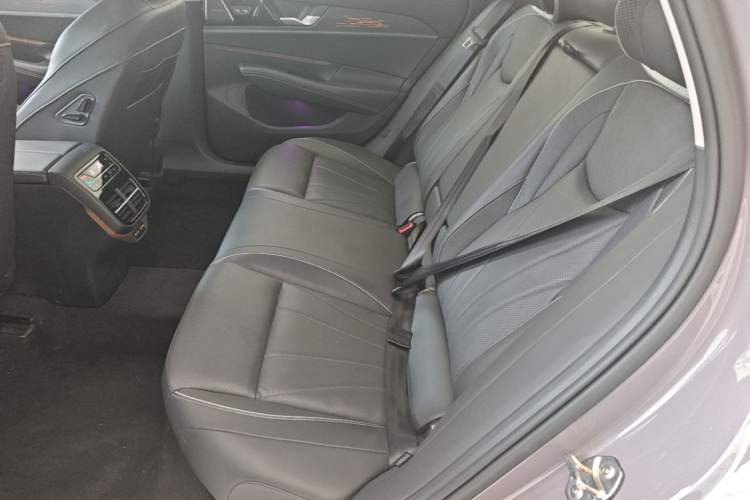 Used Volkswagen Passat 2025 Pro 380TSI Dragon Supreme Edition Left Rear Seat