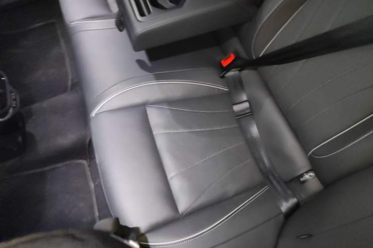Used Volkswagen Passat 2025 Pro 380TSI Dragon Supreme Edition Left Rear Seat