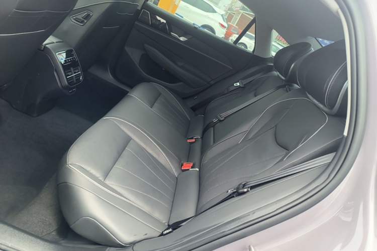 Used Volkswagen Passat 2025 Pro 380TSI Dragon Supreme Edition Left Rear Seat