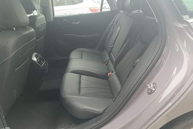 Used Volkswagen Passat 2025 Pro 380TSI Dragon Supreme Edition Left Rear Seat