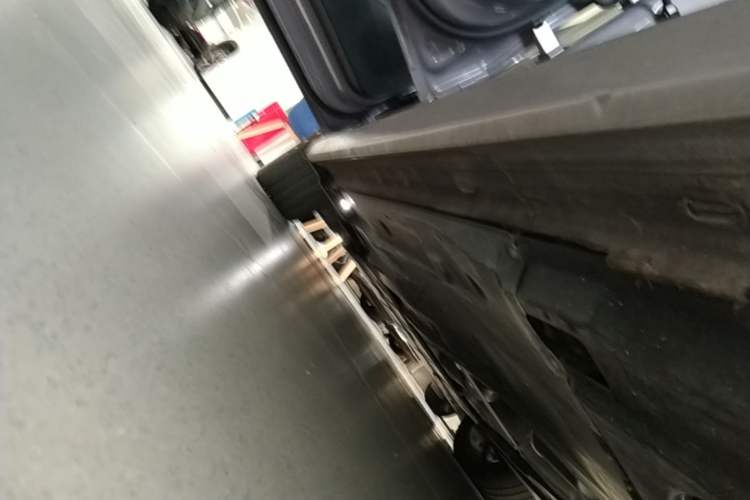 Used Volkswagen Passat 2025 Pro 380TSI Dragon Supreme Edition Left Side Sill
