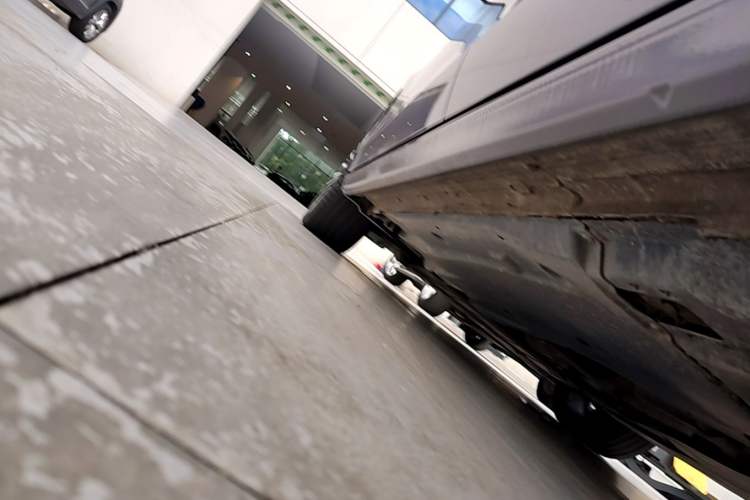 Used Volkswagen Passat 2025 Pro 380TSI Dragon Supreme Edition Left Side Sill