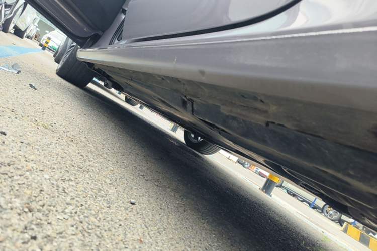 Used Volkswagen Passat 2025 Pro 380TSI Dragon Supreme Edition Left Side Sill