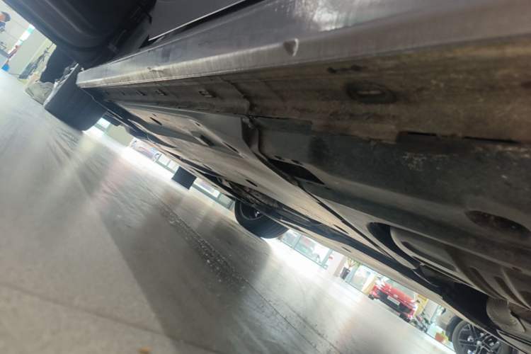 Used Volkswagen Passat 2025 Pro 380TSI Dragon Supreme Edition Left Side Sill