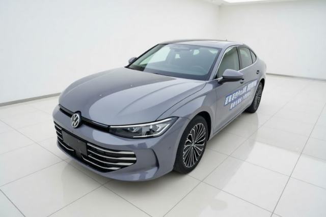 Volkswagen Passat 2025 Pro 380TSI Dragon Supreme Edition usado