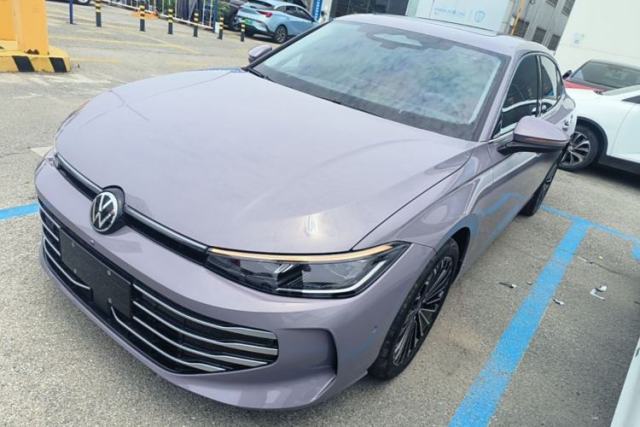 Used Volkswagen Passat 2025 Pro 380TSI Dragon Supreme Edition