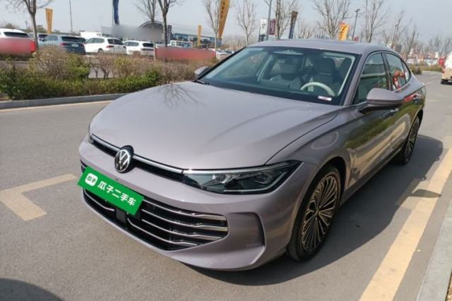 Used Volkswagen Passat 2025 Pro 380TSI Dragon Supreme Edition