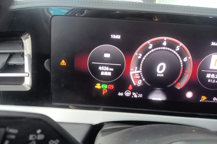 Used Volkswagen Passat 2025 Pro 380TSI Dragon Supreme Edition Odometer Close Up