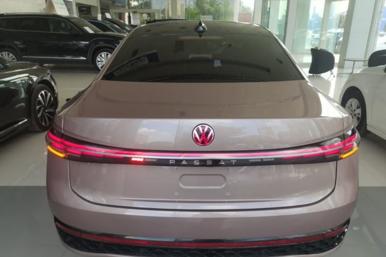 Used Volkswagen Passat 2025 Pro 380TSI Starry Dragon Luxury Edition Rear