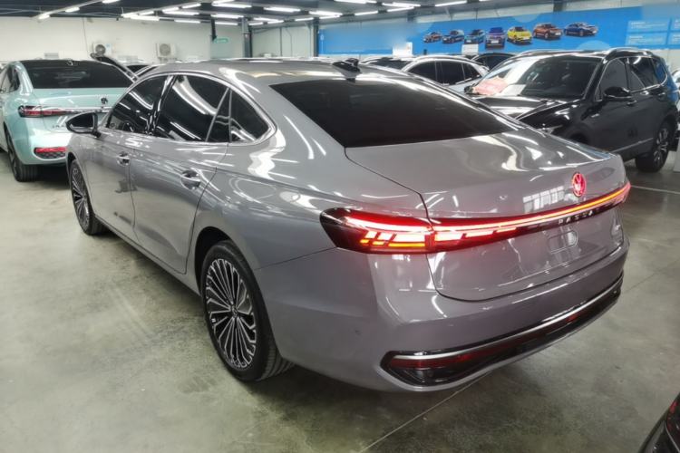 Used Volkswagen Passat 2025 Pro 380TSI Dragon Supreme Edition Rear Left 45 Deg