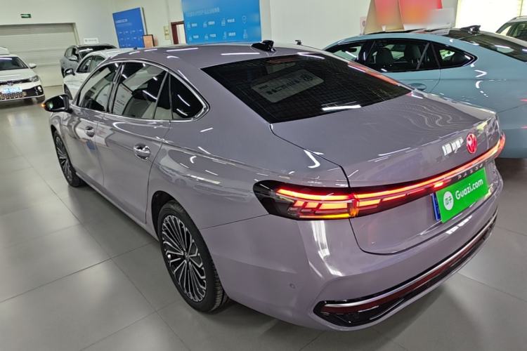 Used Volkswagen Passat 2025 Pro 380TSI Dragon Supreme Edition Rear Left 45 Deg