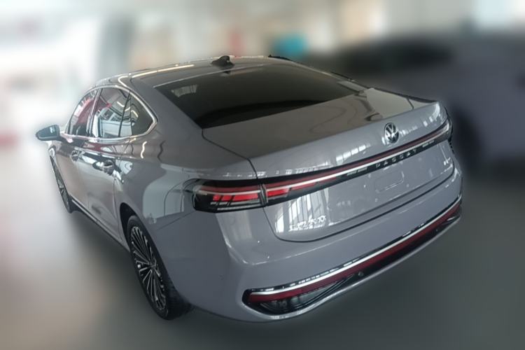 Used Volkswagen Passat 2025 Pro 380TSI Dragon Supreme Edition Rear Left 45 Deg