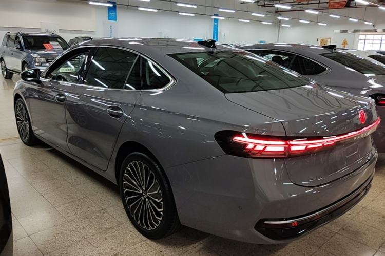 Used Volkswagen Passat 2025 Pro 380TSI Dragon Supreme Edition Rear Left 45 Deg