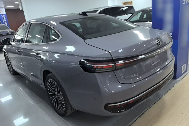 Used Volkswagen Passat 2025 Pro 380TSI Dragon Supreme Edition Rear Left 45 Deg