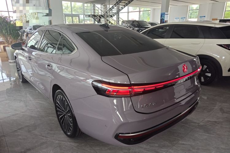 Used Volkswagen Passat 2025 Pro 380TSI Dragon Supreme Edition Rear Left 45 Deg