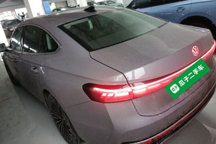 Used Volkswagen Passat 2025 Pro 380TSI Dragon Supreme Edition Rear Left 45 Deg