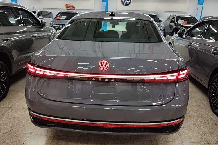 Used Volkswagen Passat 2025 Pro 380TSI Dragon Supreme Edition Rear