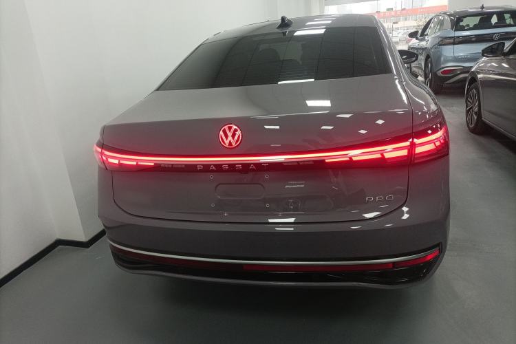Used Volkswagen Passat 2025 Pro 380TSI Dragon Supreme Edition Rear