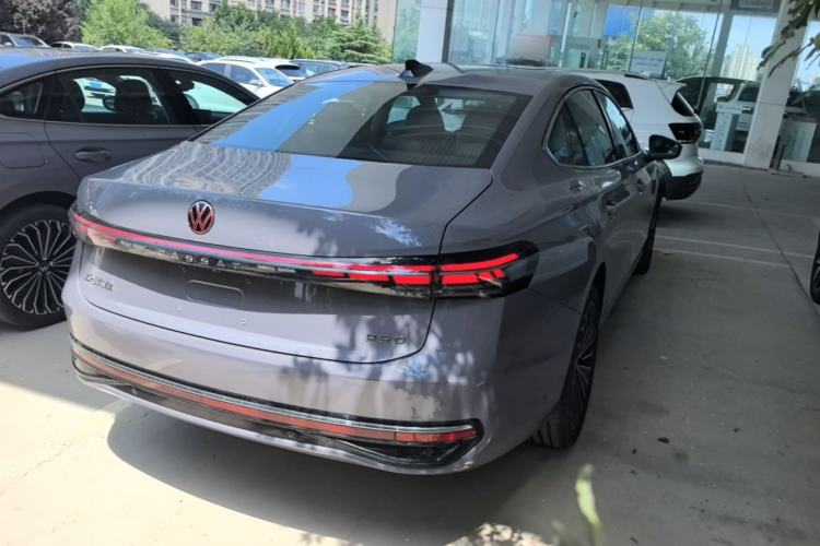 Used Volkswagen Passat 2025 Pro 380TSI Dragon Supreme Edition Rear Right 45 Deg