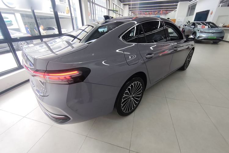 Used Volkswagen Passat 2025 Pro 380TSI Dragon Supreme Edition Rear Right 45 Deg