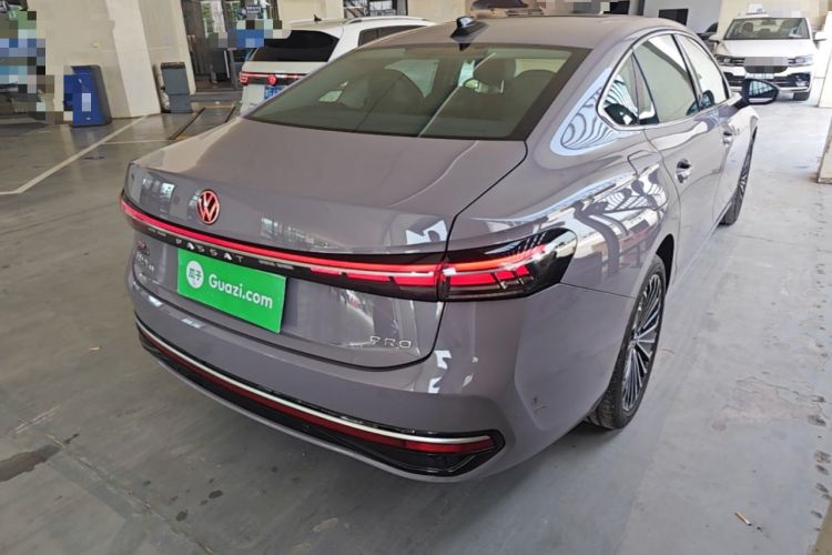Used Volkswagen Passat 2025 Pro 380TSI Dragon Supreme Edition Rear Right 45 Deg